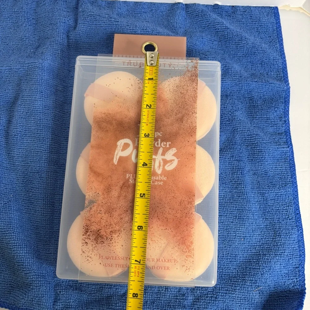 True Beauty Powder Puffs with Storage Case - Cream